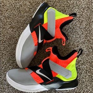 Nike Basketball Shoes - Lebron 12 Soldier